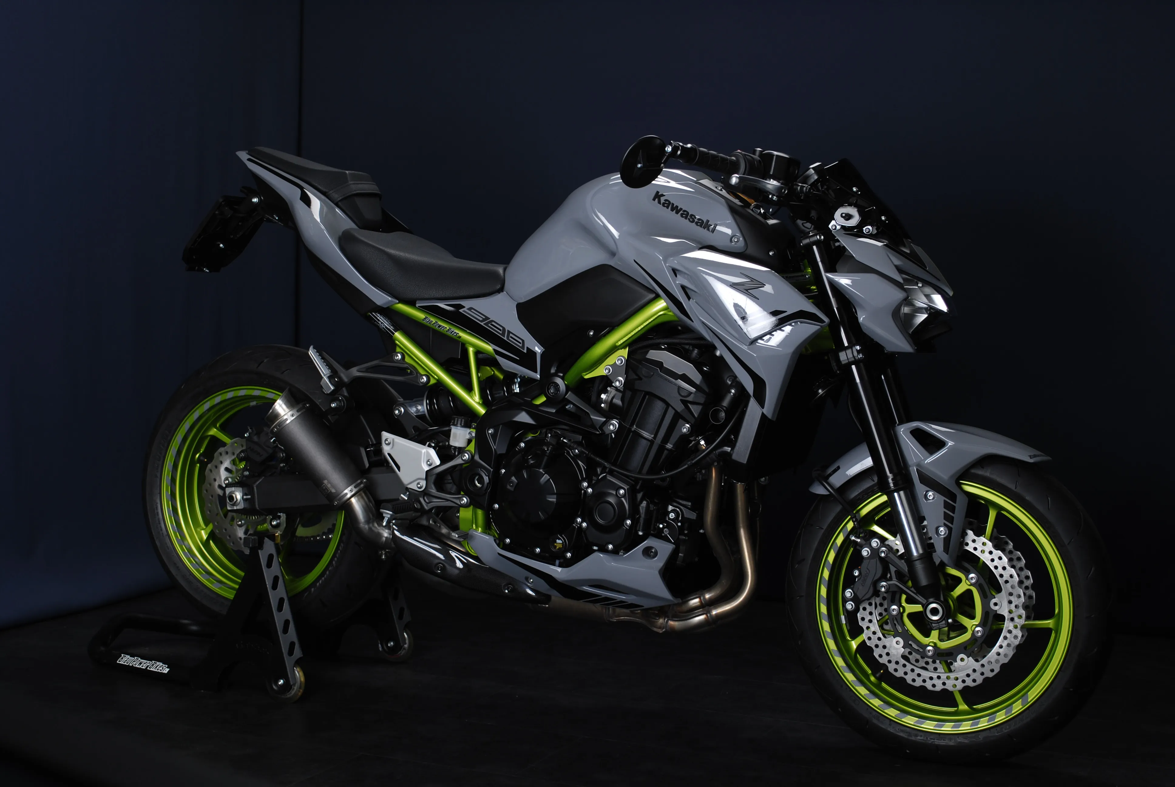 Z900 / MY21 2-Face Schwarz-Grau