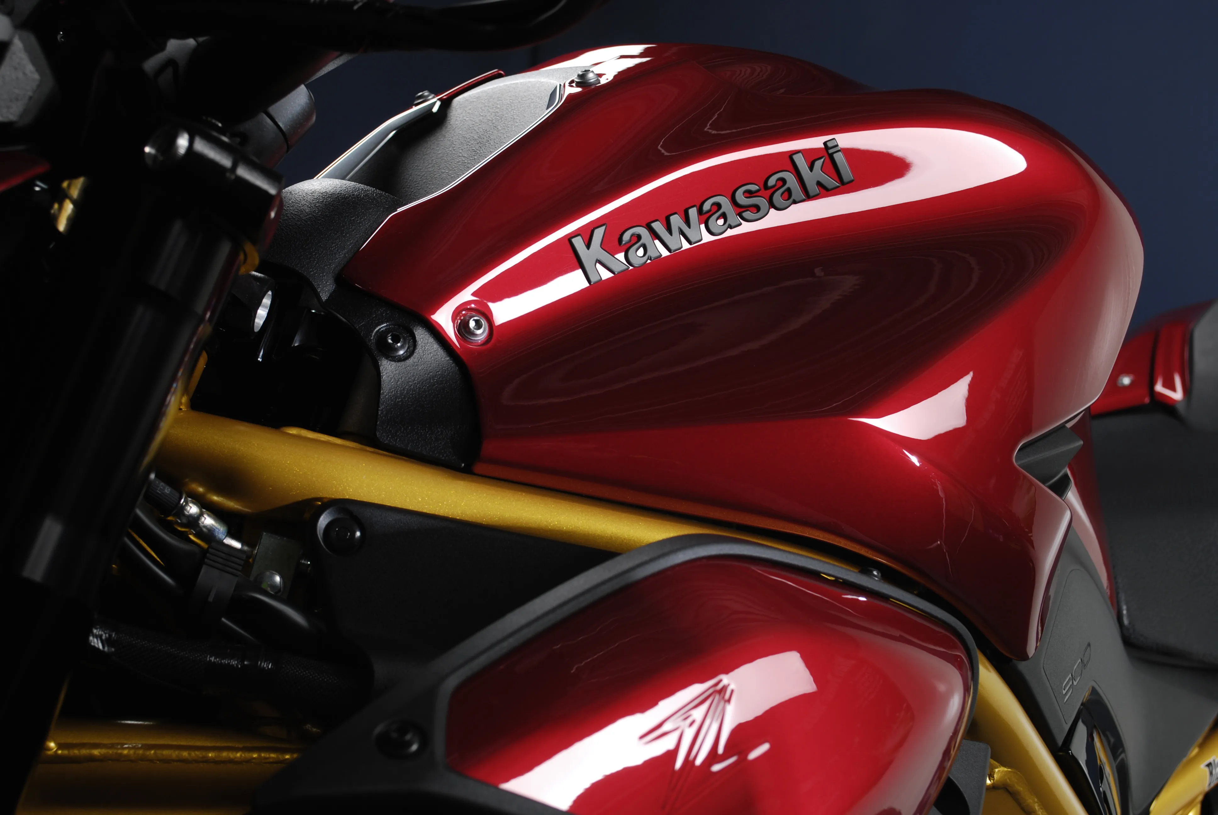 Z900 / MY26 Red