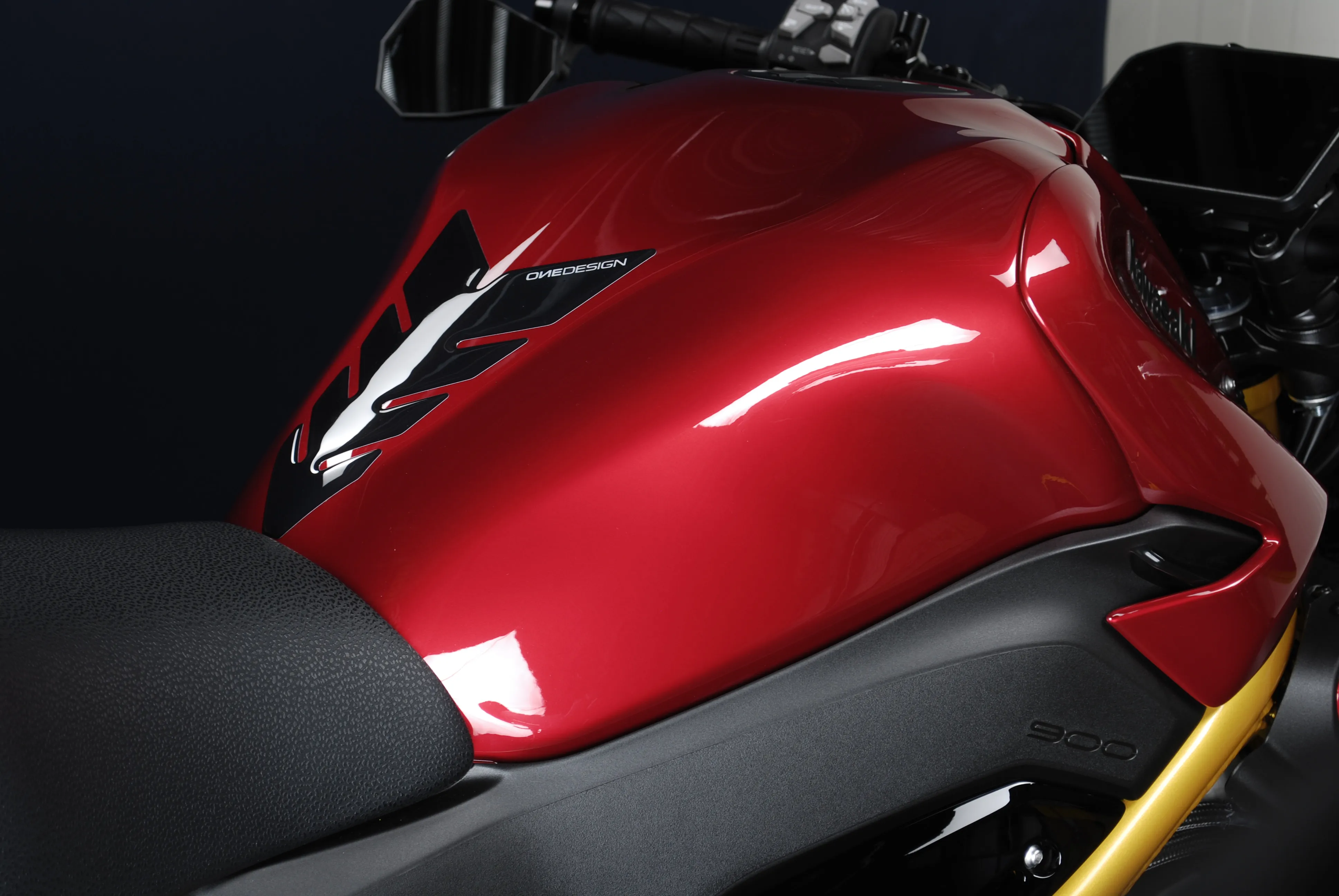 Z900 / MY26 Red
