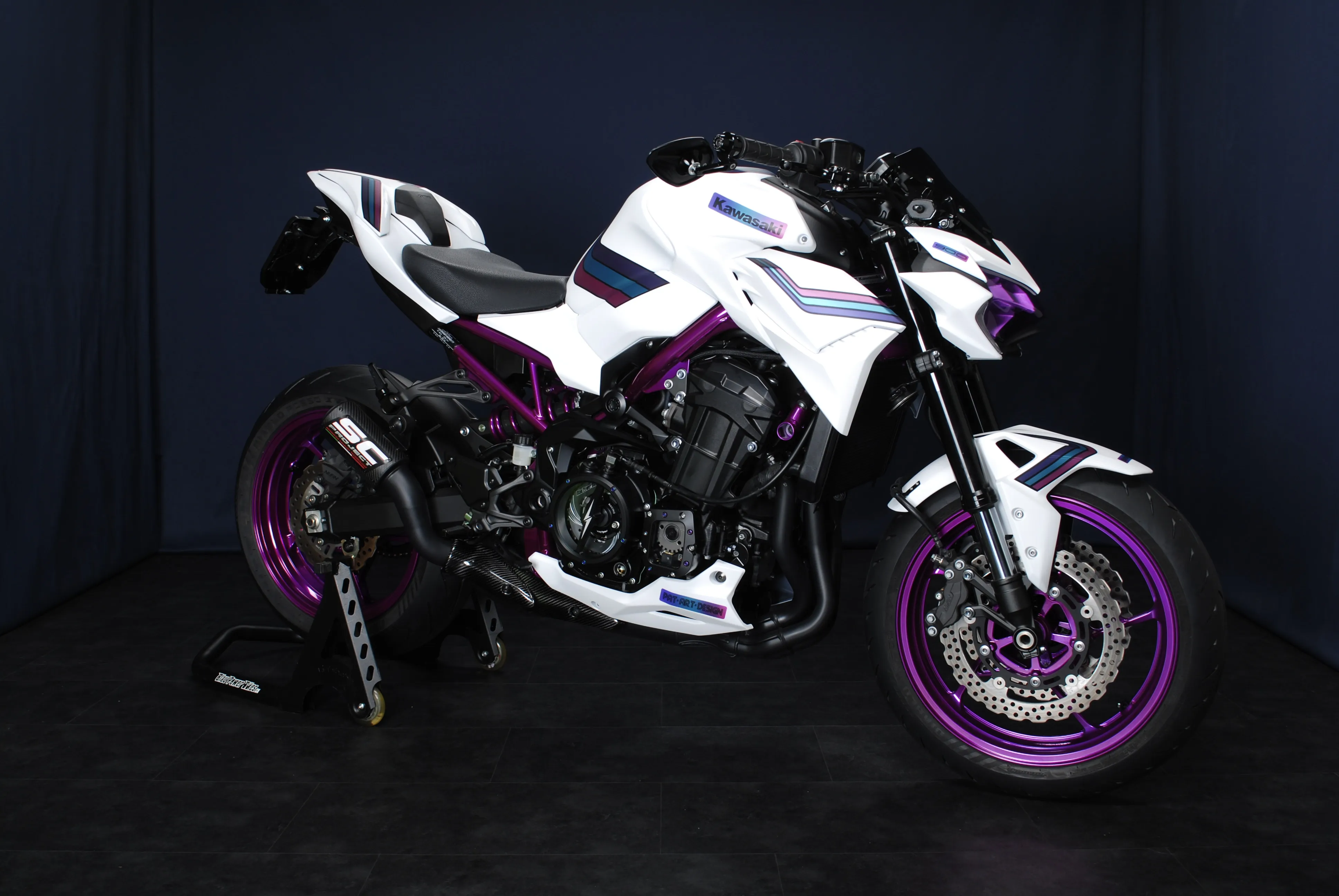 Z900 / Weiss-Candy Violett