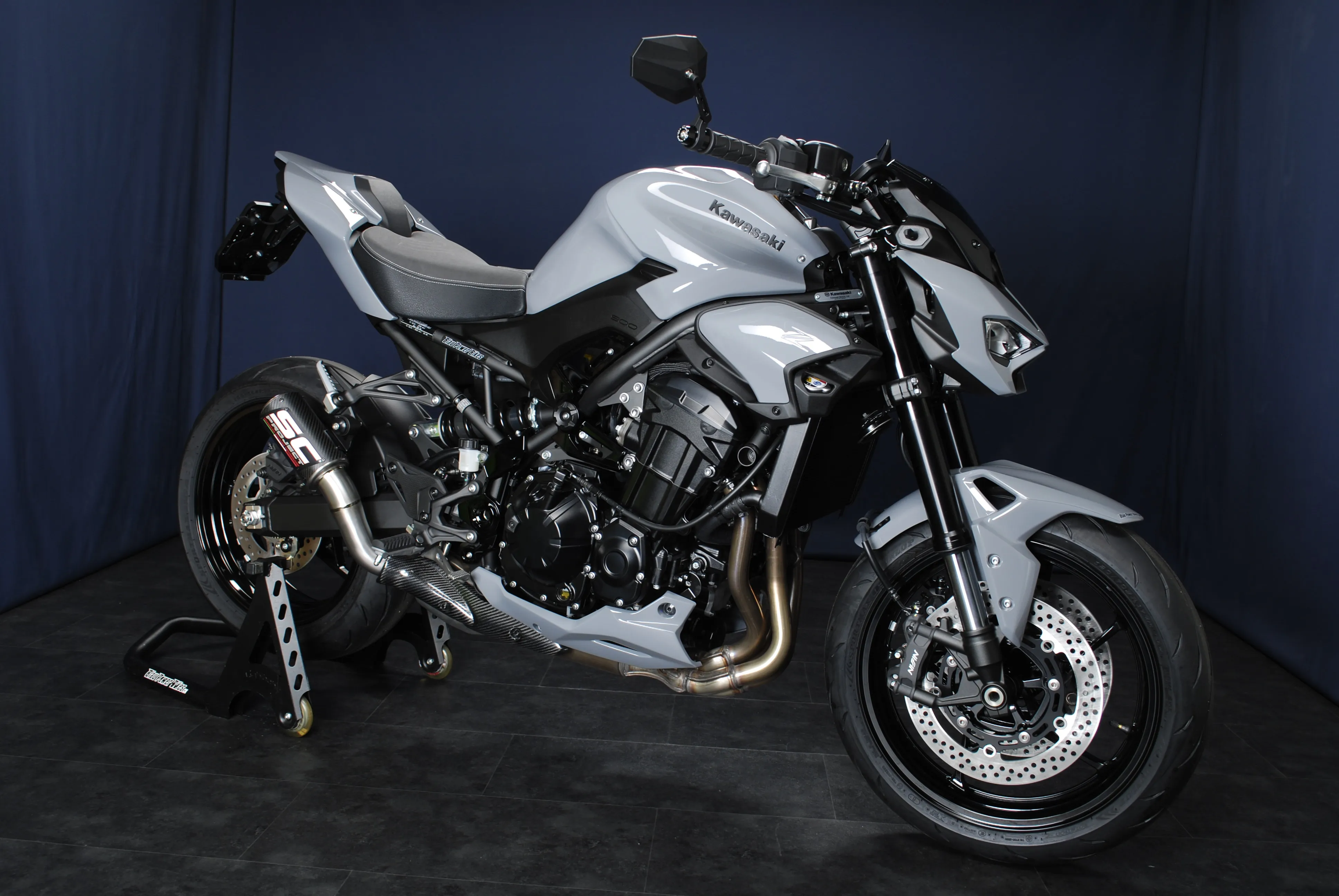 Z900 / MY25 Grau