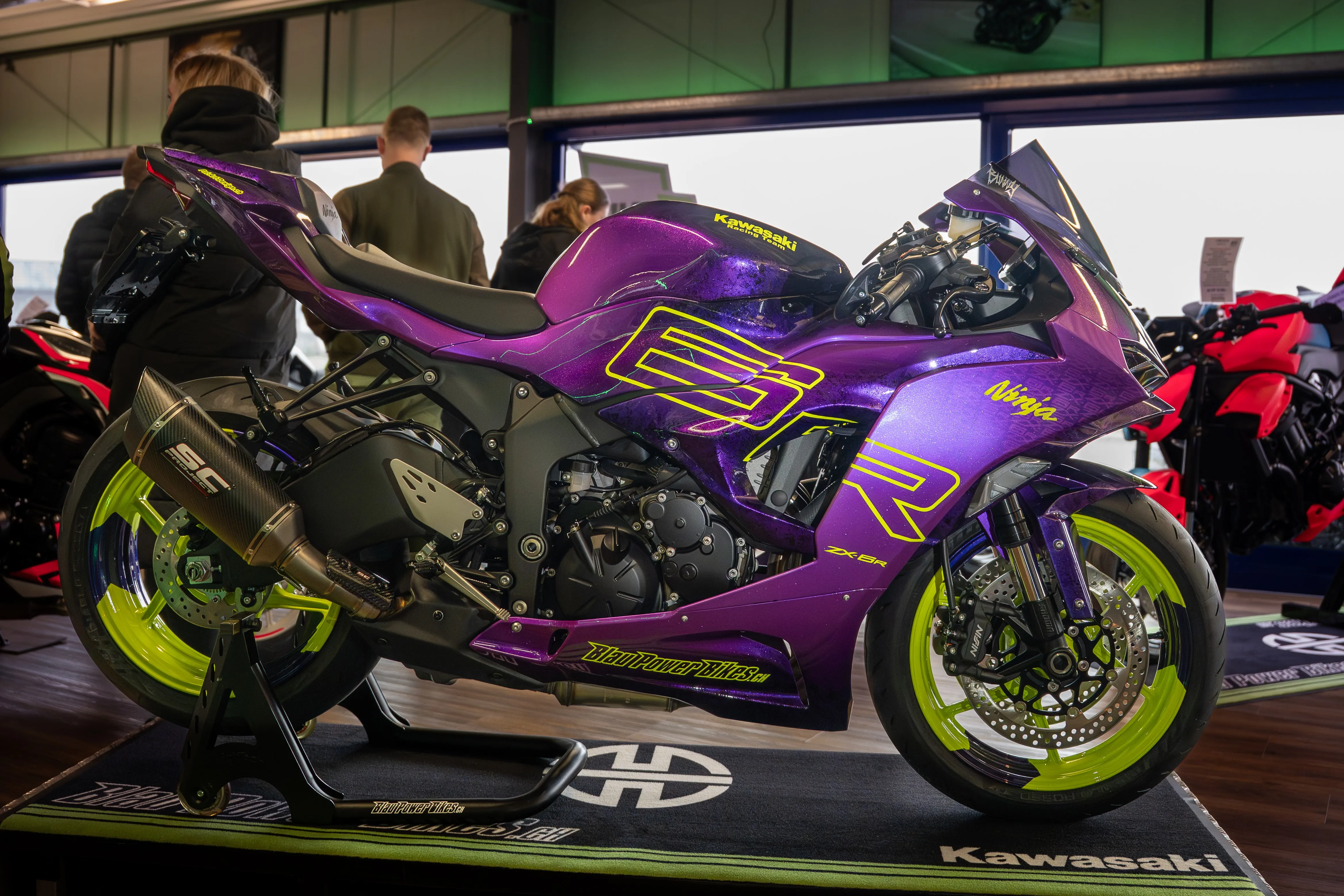 Ninja ZX-6R / Full Custom