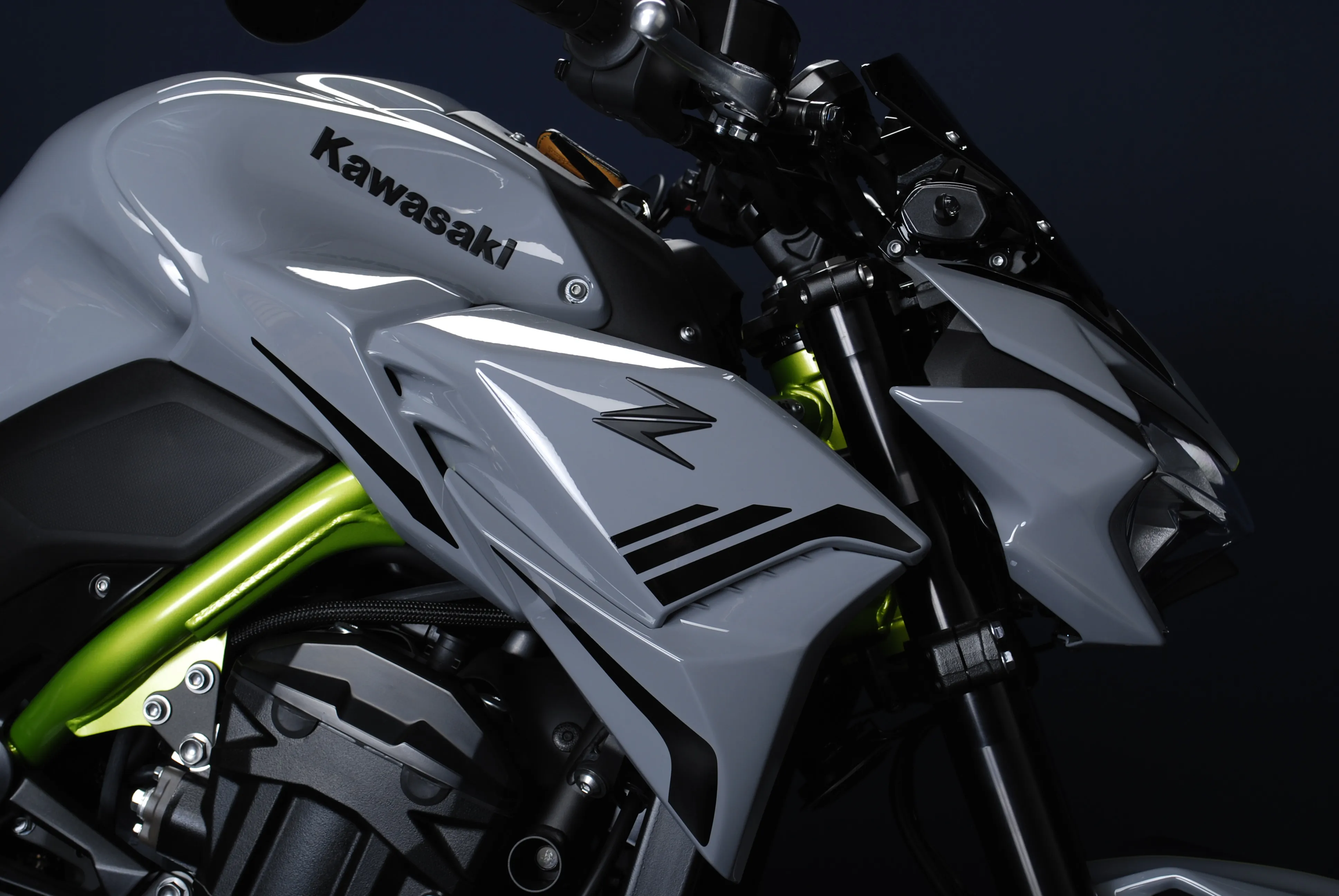 Z900 / MY21 2-Face Schwarz-Grau