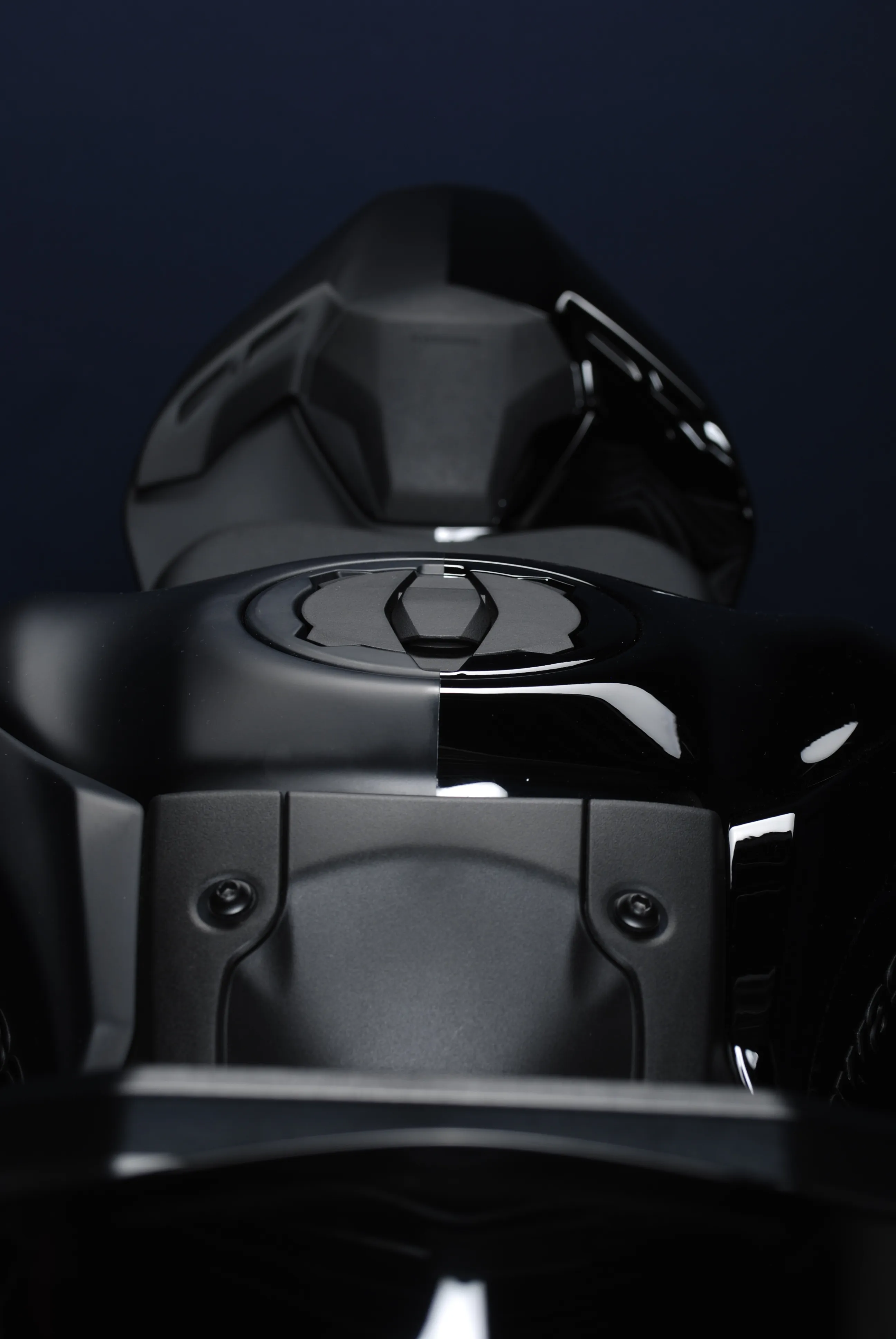 Z900 / MY23 2-Face Black-Edition