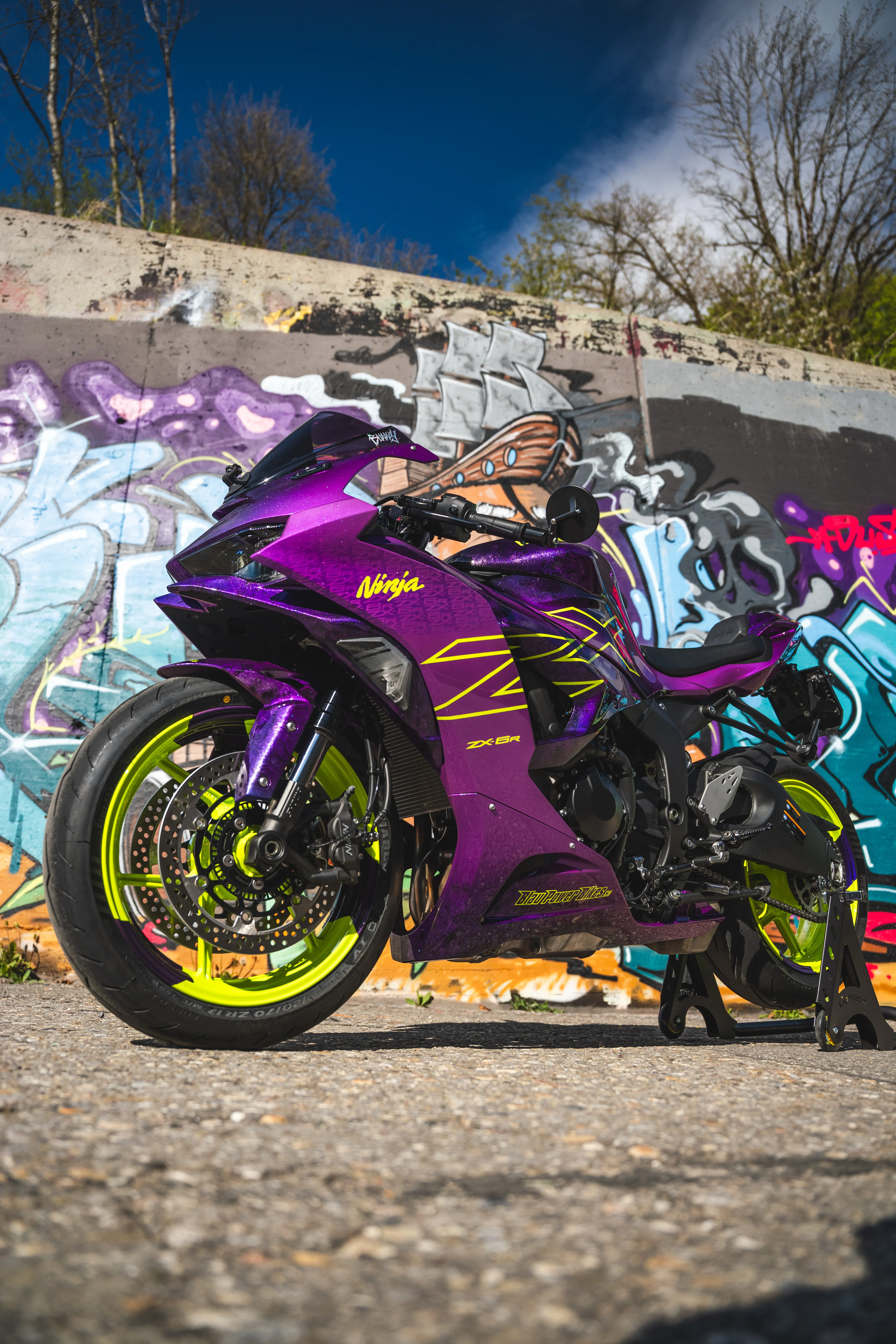 Ninja ZX-6R / Full Custom
