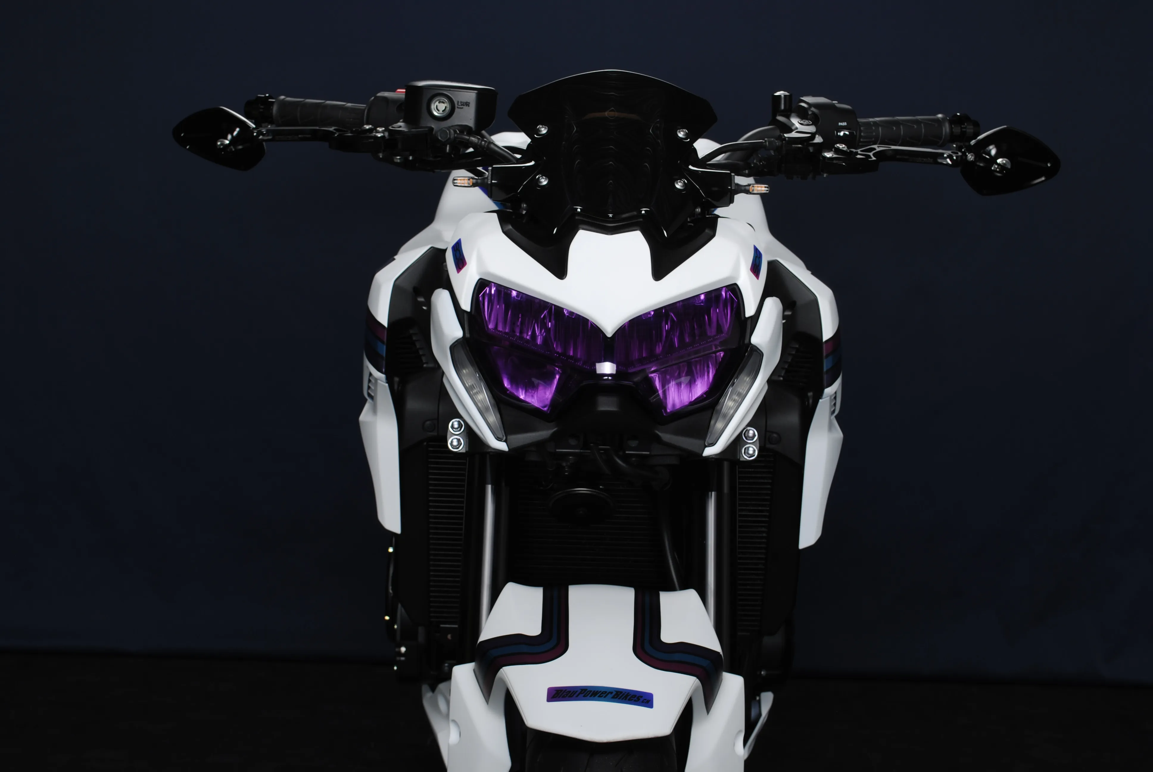 Z900 / Weiss-Candy Violett