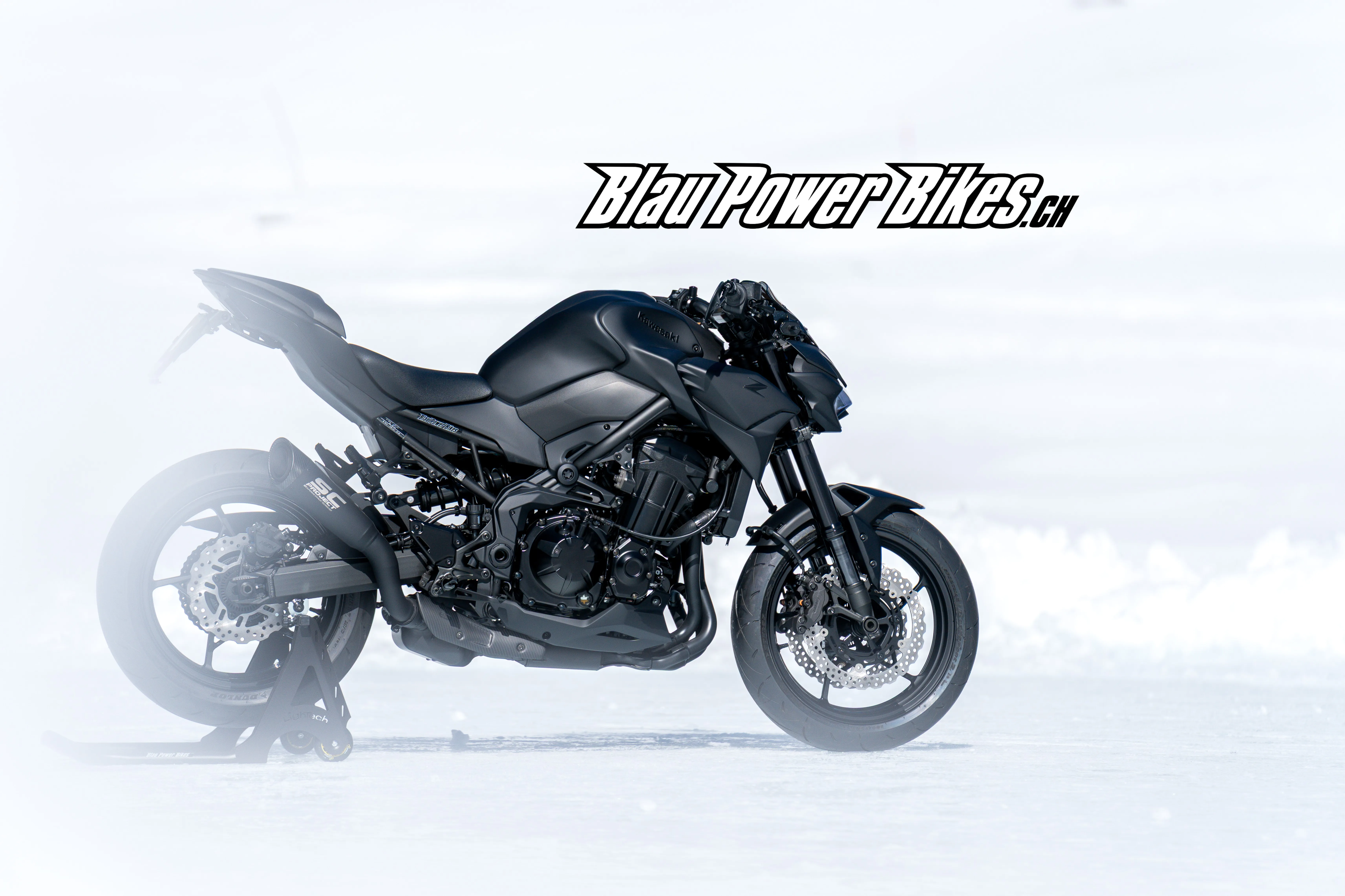 Z900 / MY23 2-Face Black-Edition
