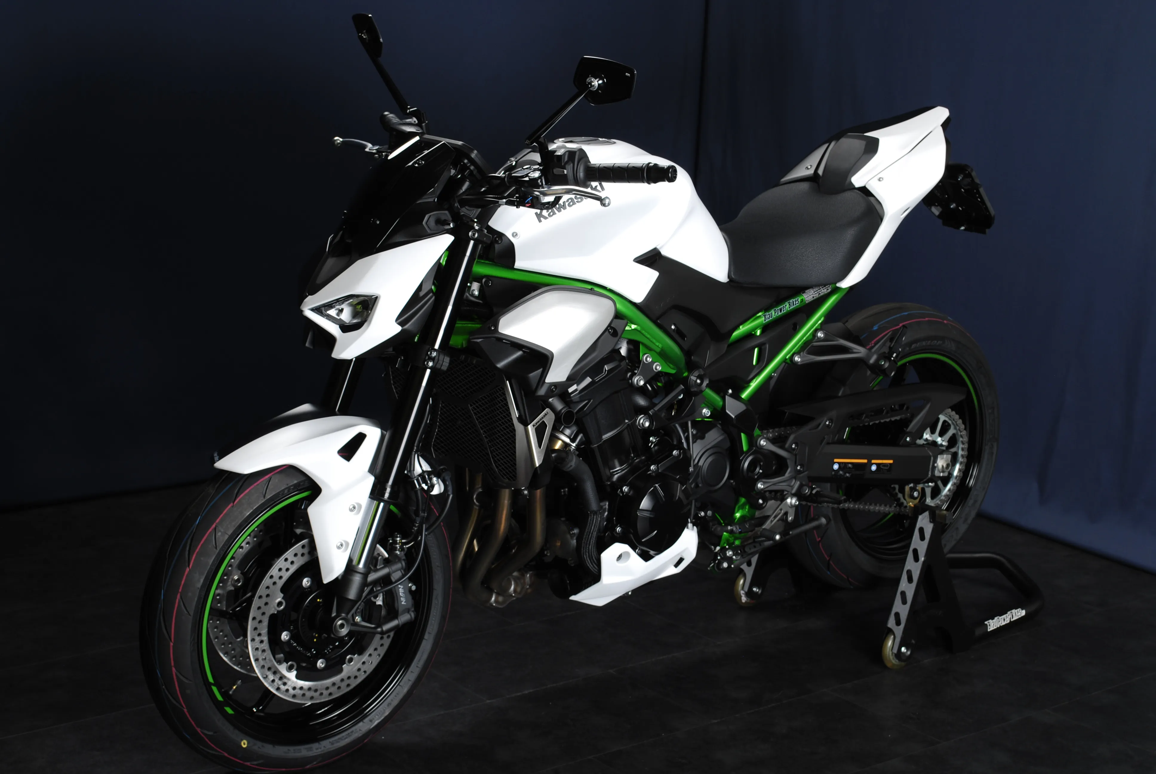 Z900 / 2-Face Schwarz-Weiss